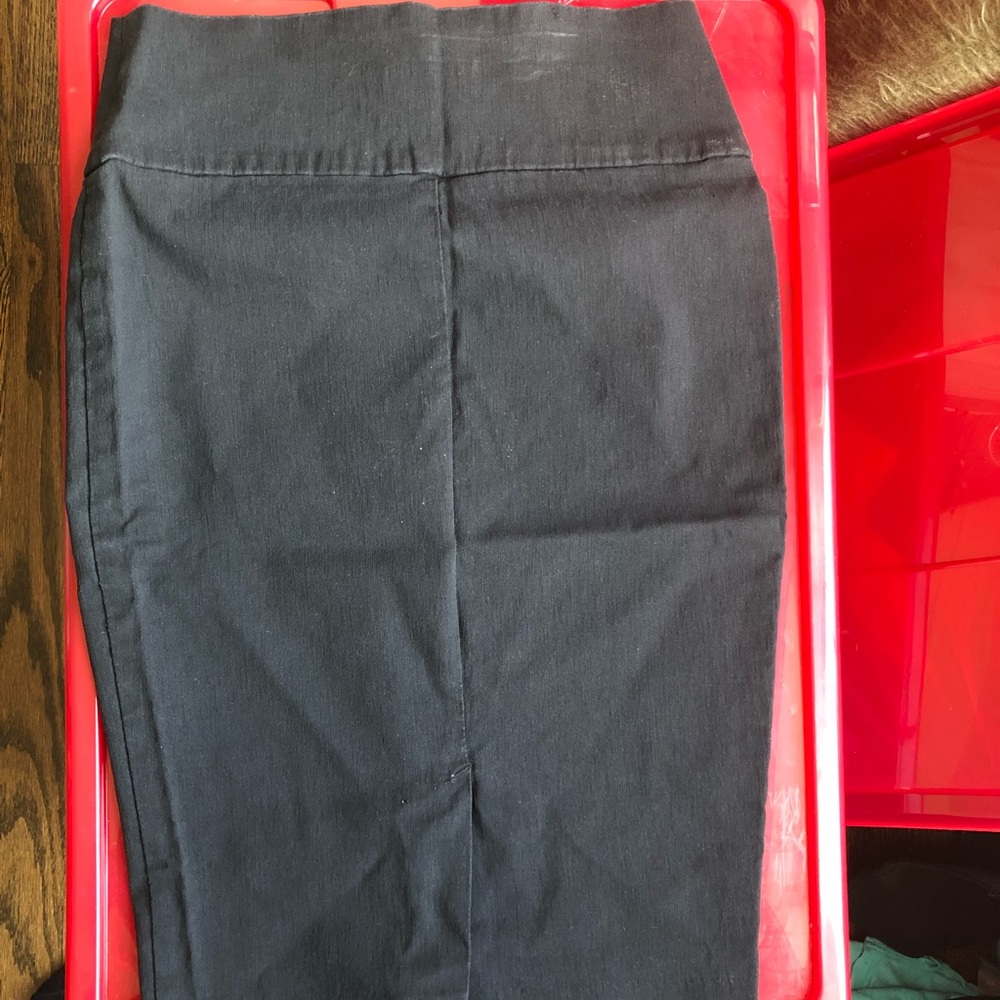Pencil skirt with slit in the back